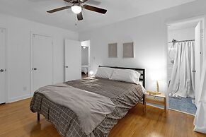 Peaceful Modern Family Home In Fayetteville! 3 Bedroom Home by Redawni