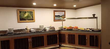 Silver Tower Residence