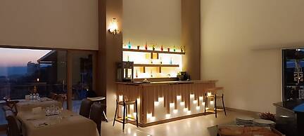 Silver Tower Residence