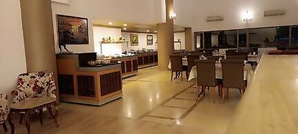 Silver Tower Residence