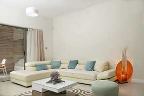 Luxury Modern 2-bed Apartment Pereybere Grand Baie