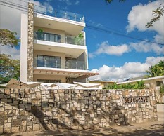 Luxury Modern 2-bed Apartment Pereybere Grand Baie