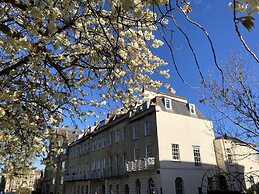 Stylish Studio Apartment in Clifton Village