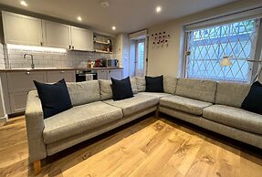 Stylish Studio Apartment in Clifton Village