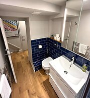 Stylish Studio Apartment in Clifton Village