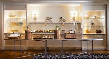 The Palazzo Prestige Club Lounge
