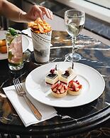 The Palazzo Prestige Club Lounge