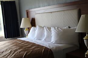 Quality Inn - On The Lake Clarksville-Boydton
