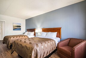 Quality Inn - On The Lake Clarksville-Boydton