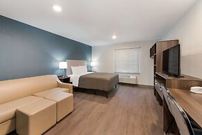 Woodspring Suites Dayton North