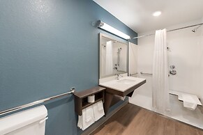 Woodspring Suites Dayton North