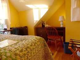 Davis Square Inn