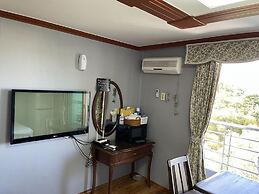 Sokcho Haeoleumhouse