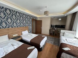 INDİANA HOTEL