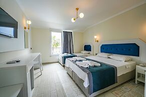 BLUE PEARL HOTEL& VILLAS