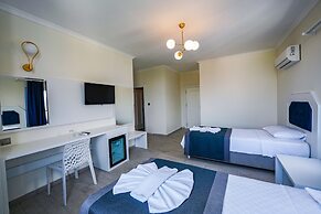 BLUE PEARL HOTEL& VILLAS