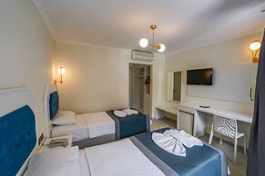 BLUE PEARL HOTEL& VILLAS