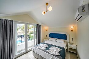 BLUE PEARL HOTEL& VILLAS