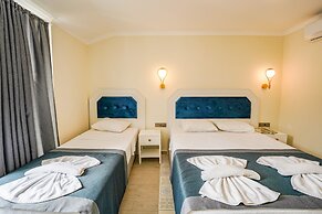 BLUE PEARL HOTEL& VILLAS