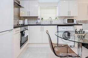 Bedford Hospital Studio Apartment - Victoria D