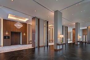 The WB Abu Dhabi, Curio Collection by Hilton