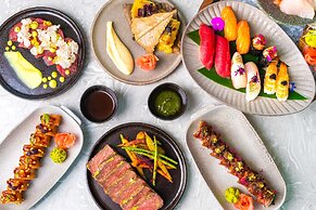 The WB Abu Dhabi, Curio Collection by Hilton