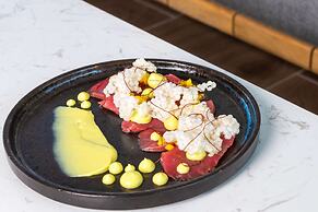 The WB Abu Dhabi, Curio Collection by Hilton