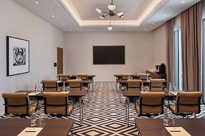 The WB Abu Dhabi, Curio Collection by Hilton