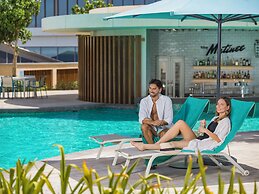 The WB Abu Dhabi, Curio Collection by Hilton