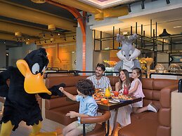 The WB Abu Dhabi, Curio Collection by Hilton