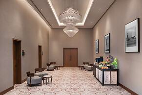 The WB Abu Dhabi, Curio Collection by Hilton