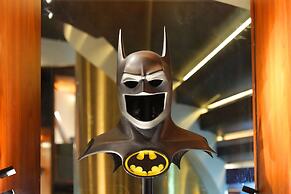 The WB Abu Dhabi, Curio Collection by Hilton