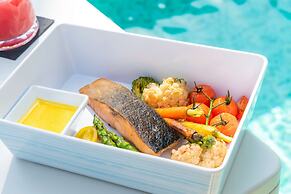 The WB Abu Dhabi, Curio Collection by Hilton