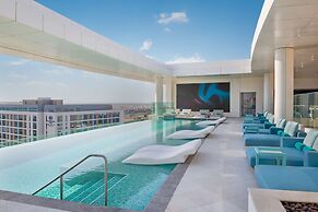 The WB Abu Dhabi, Curio Collection by Hilton