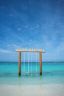 Hilton Maldives Amingiri Resort & Spa
