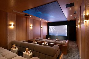 Hilton Maldives Amingiri Resort & Spa