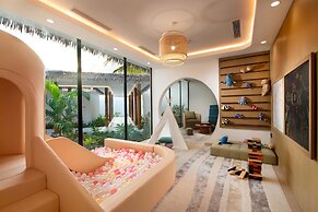 Hilton Maldives Amingiri Resort & Spa