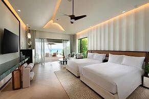 Hilton Maldives Amingiri Resort & Spa