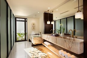 Hilton Maldives Amingiri Resort & Spa