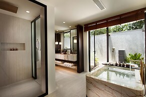 Hilton Maldives Amingiri Resort & Spa