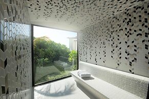 Hilton Maldives Amingiri Resort & Spa