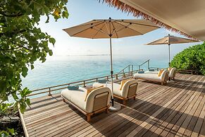 Hilton Maldives Amingiri Resort & Spa