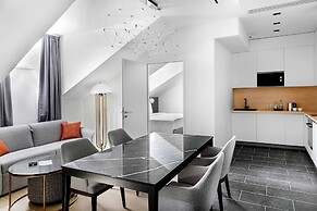 The Basilian Minsk, Curio Collection By Hilton