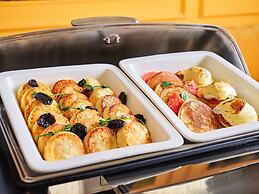 The Basilian Minsk, Curio Collection By Hilton