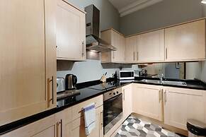 Historic two bed Apartment in the City Centre
