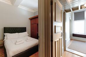 Historic two bed Apartment in the City Centre