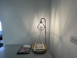 Contemporary Garden Flat in Clifton