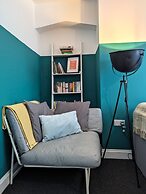 Contemporary Garden Flat in Clifton