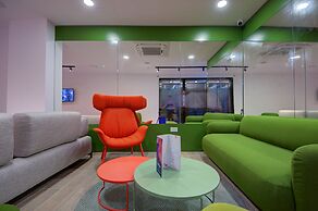 IKYK Hotel - IK Collection