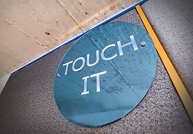 IKYK Hotel - IK Collection